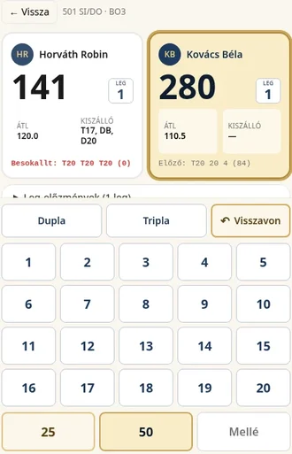 A TriDart mobilos pontozója: két játékos pontállása és a dobó-billentyűzet